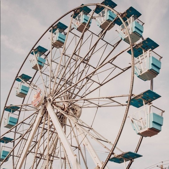 Meet your Posher, Francesca - Picture 1 of 1